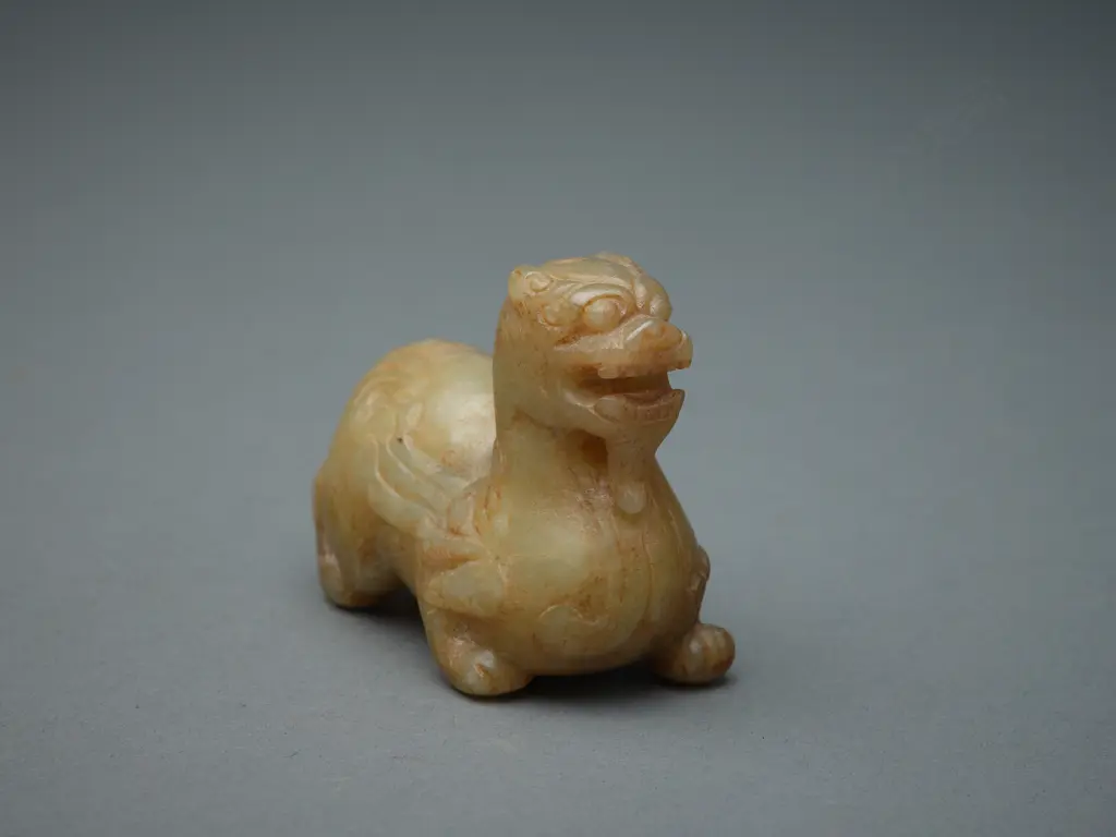 Ming Dynasty 1368-1644 jade Pixiu figure, Image 1++